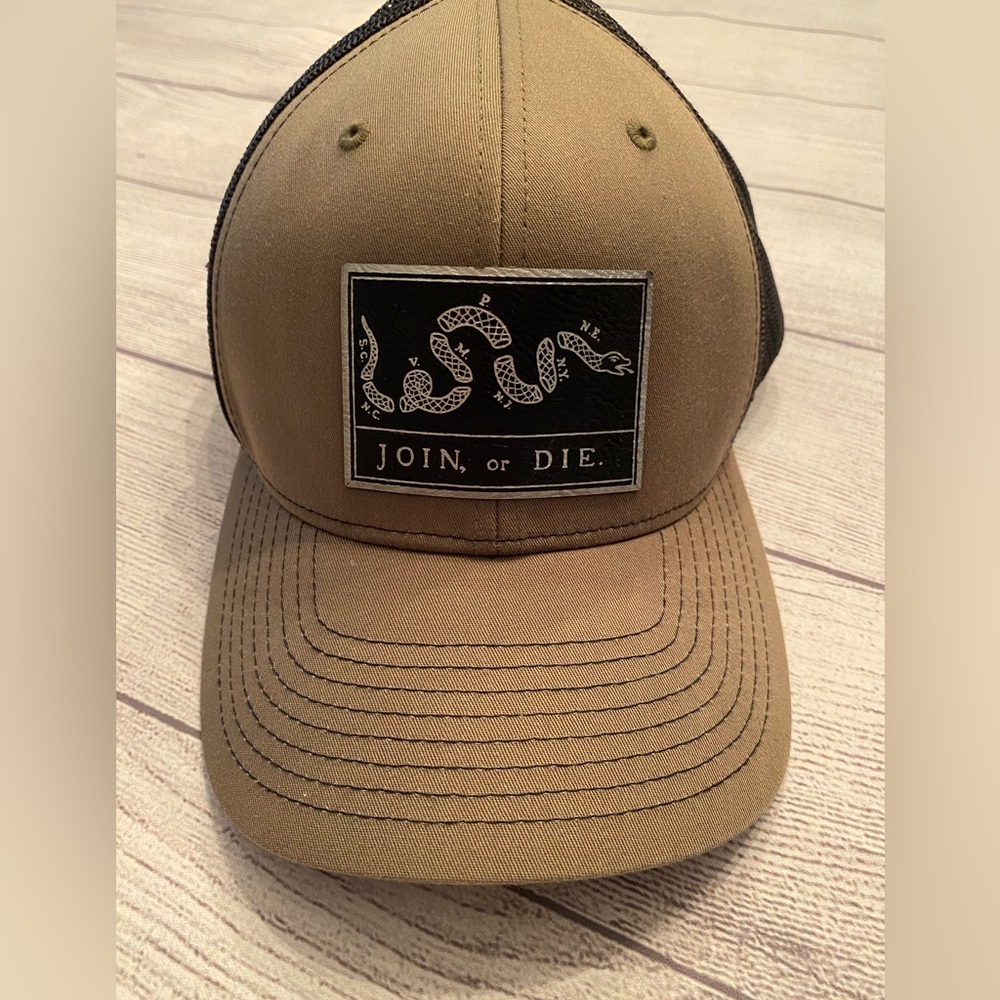 Join, or Die Hat